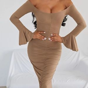 Off shoulder ruched front bodycon dress.